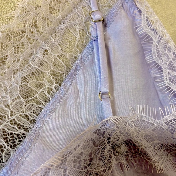 𝗡𝗪𝗧 ASTR THE LABEL periwinkle lilac eyelash lotus lace thong bodysuit M or S new - Picture 6 of 11